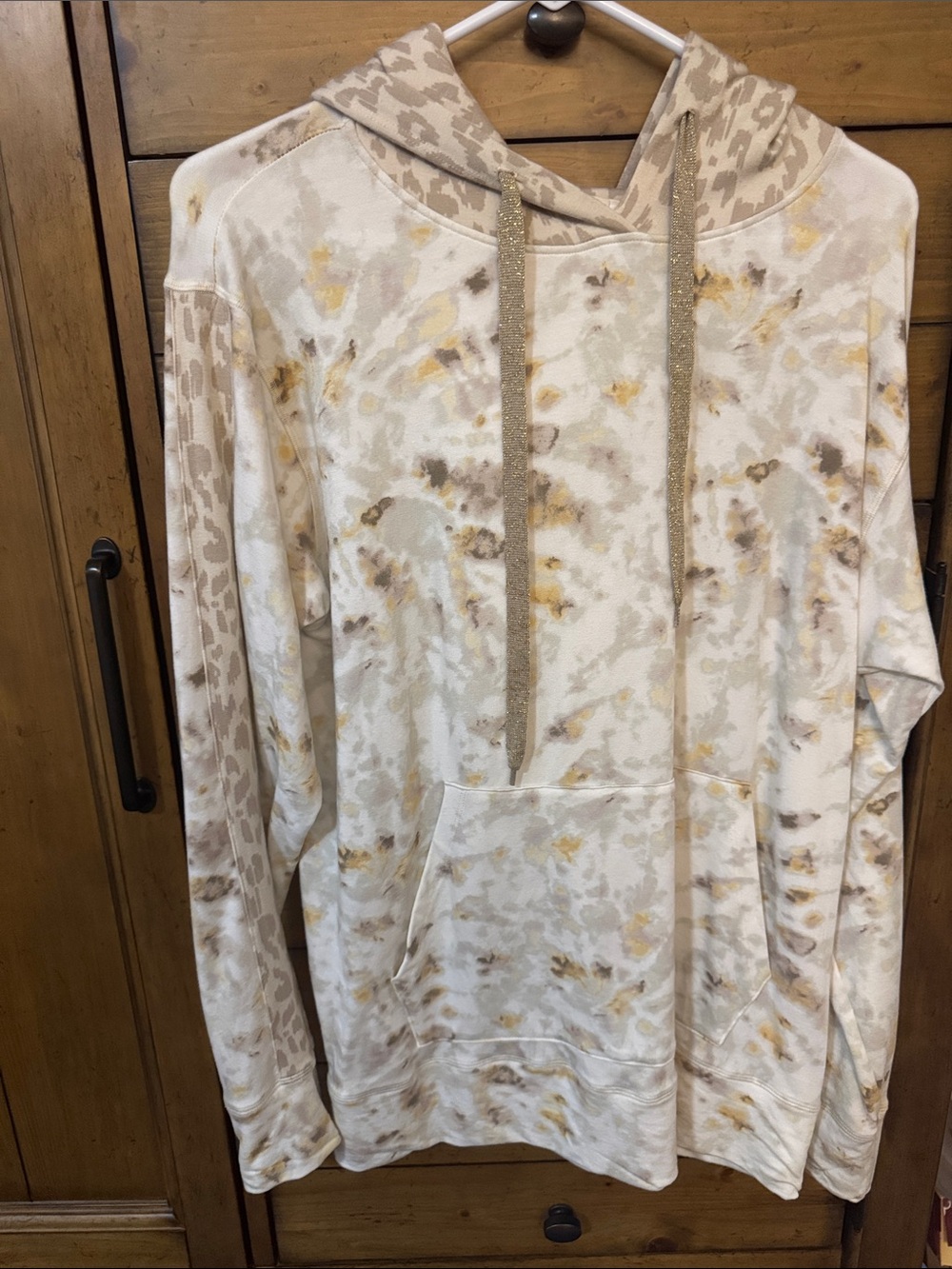 Johnny Was CALMÉ Cream and Tan Tie-Dye Pullover